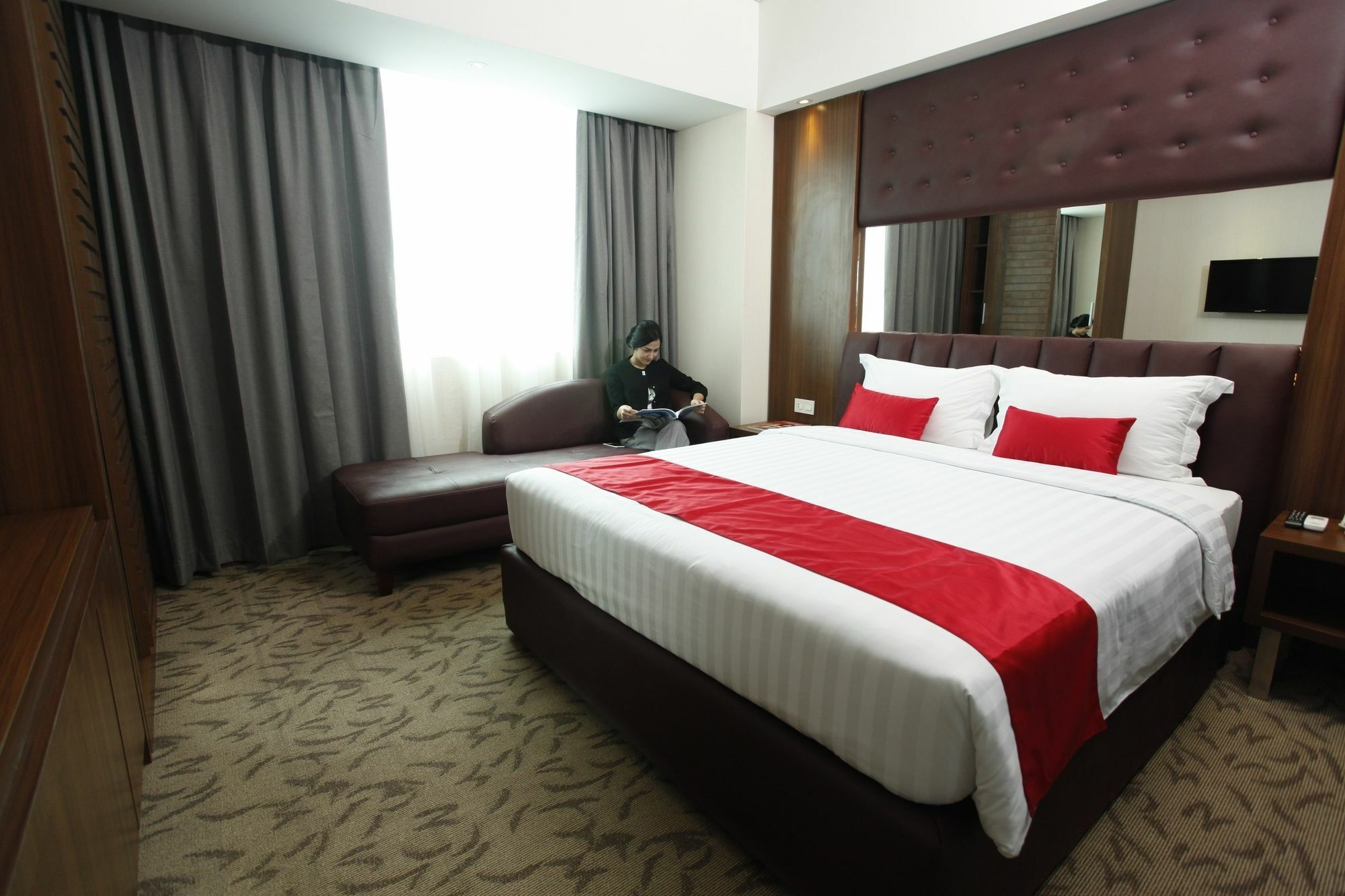 Demelia Hotel Makassar Extérieur photo