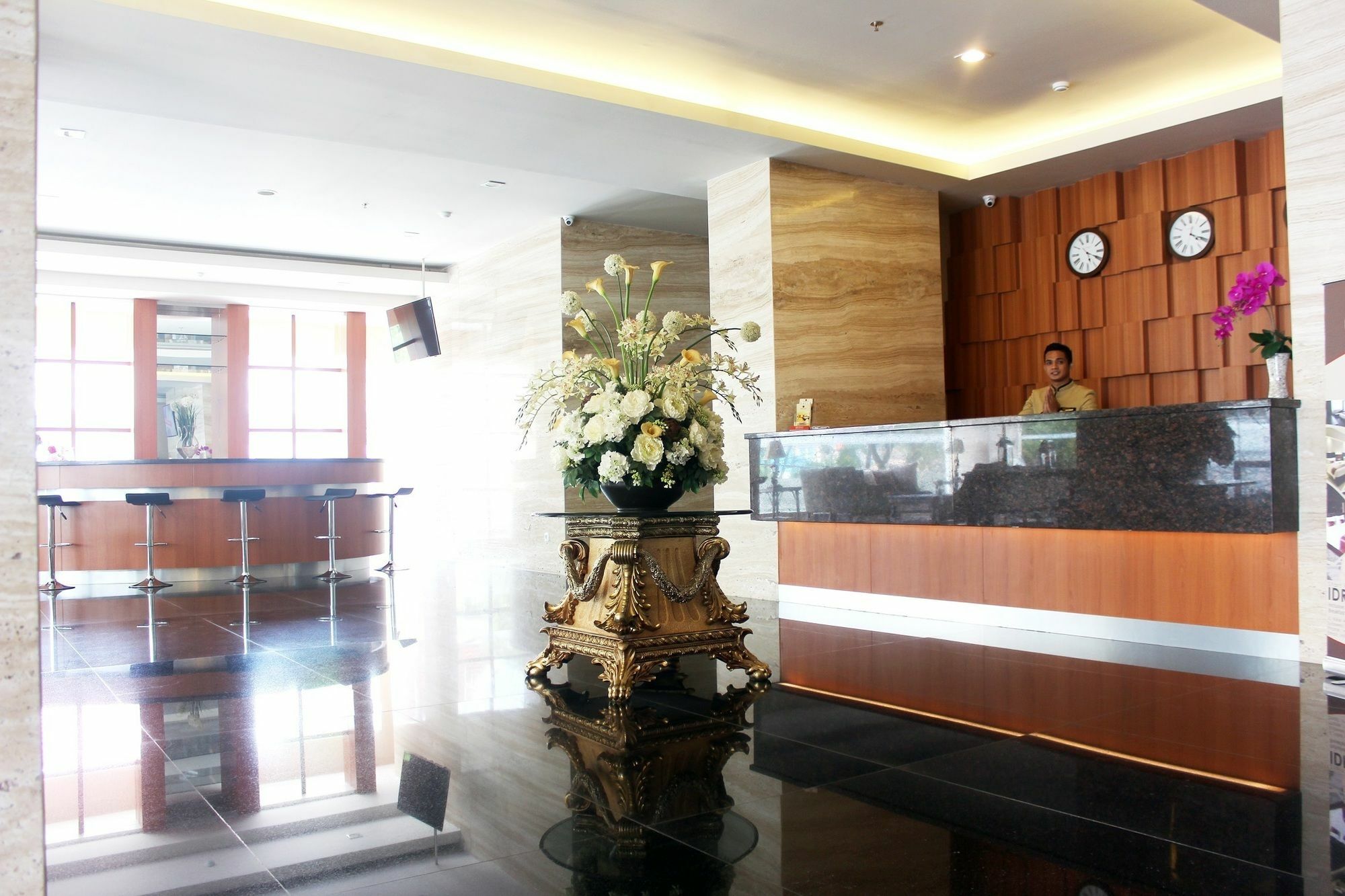 Demelia Hotel Makassar Extérieur photo